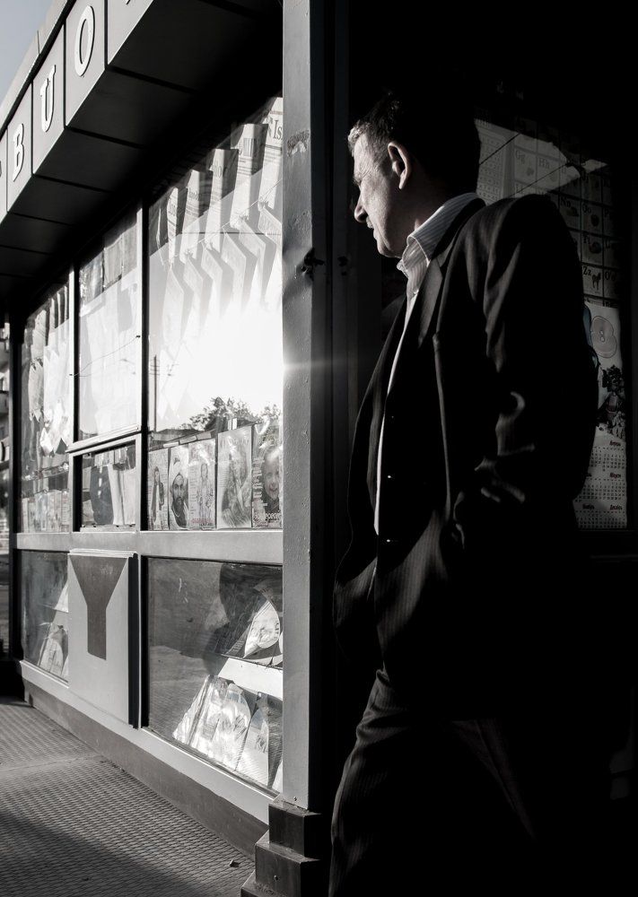 Выйти из тени