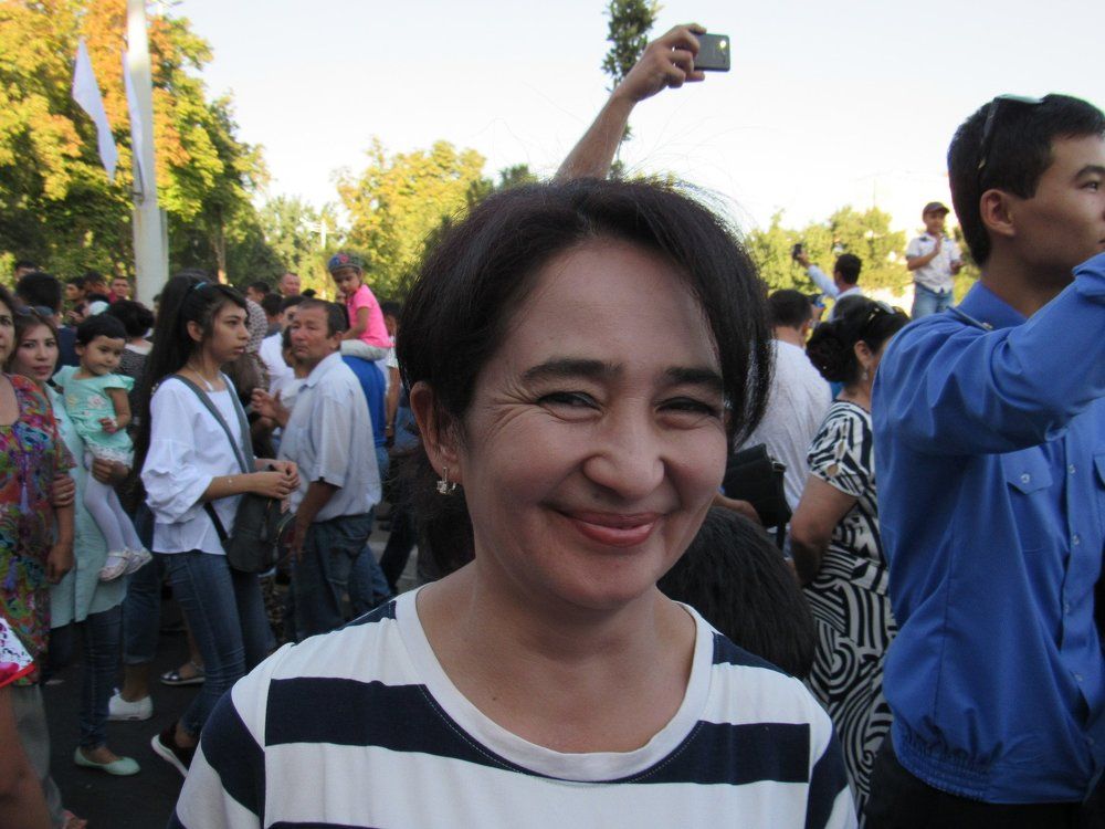 Портрет женщина, на празднике плова.