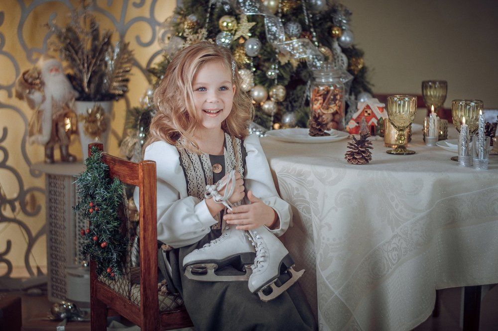 Вареньке подарили коньки!