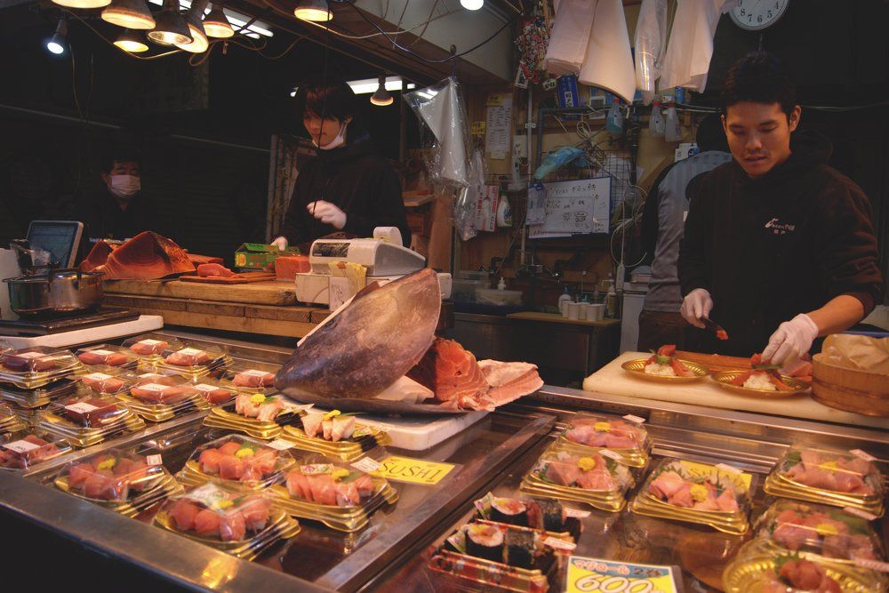 "На рыбном рынке Цукидзи"