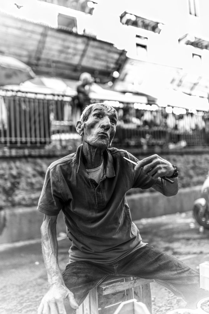 Продавец морских ежей