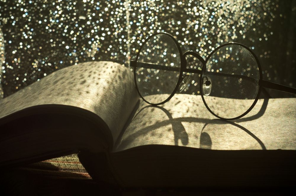 Натюрморт с книгой