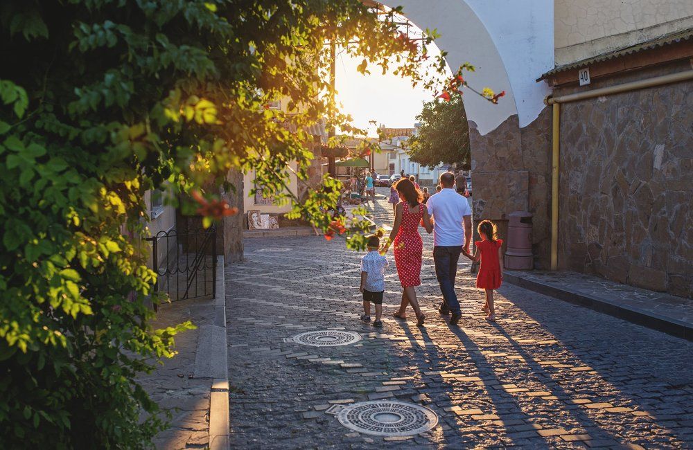 Photograph by ANNA FROSHGAIZER