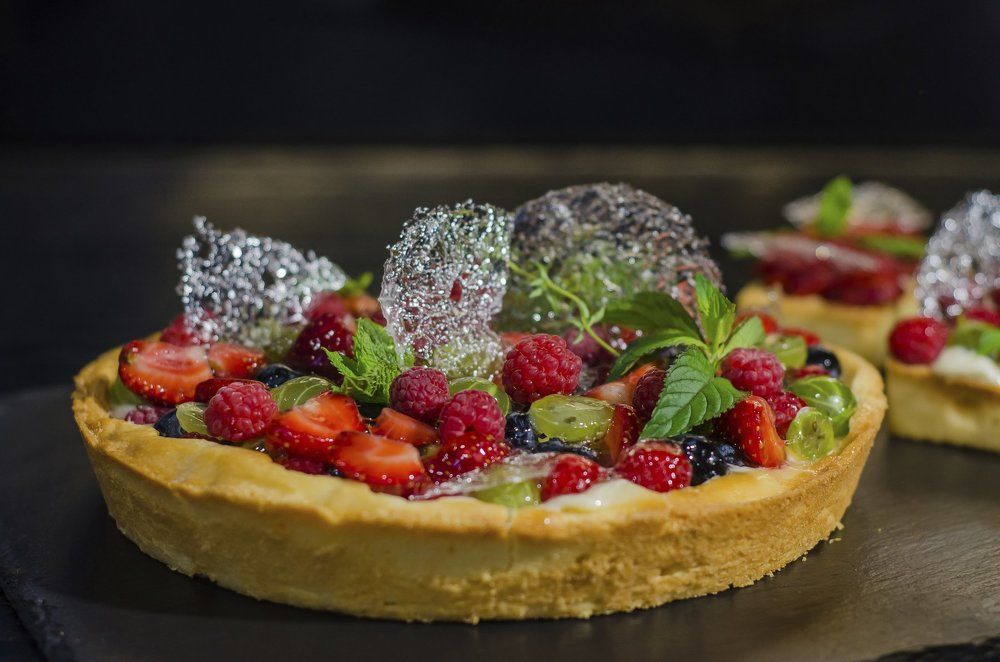 Tart with summer berries
