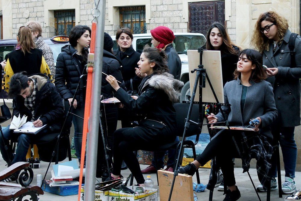 Проспект Худо́жников