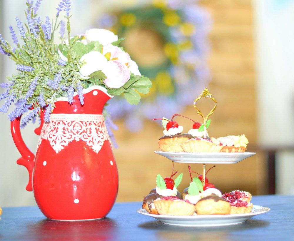 Цветы и вкусняшки