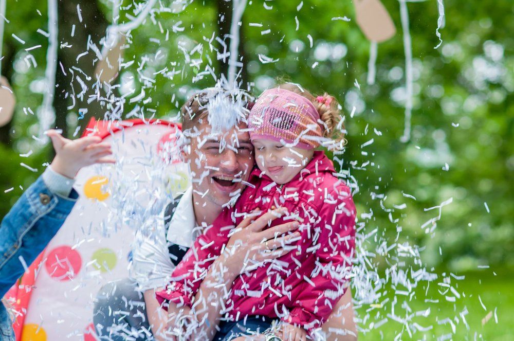 Снег из бумаги