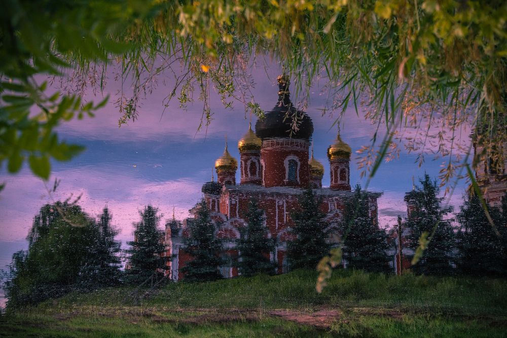 В отражении