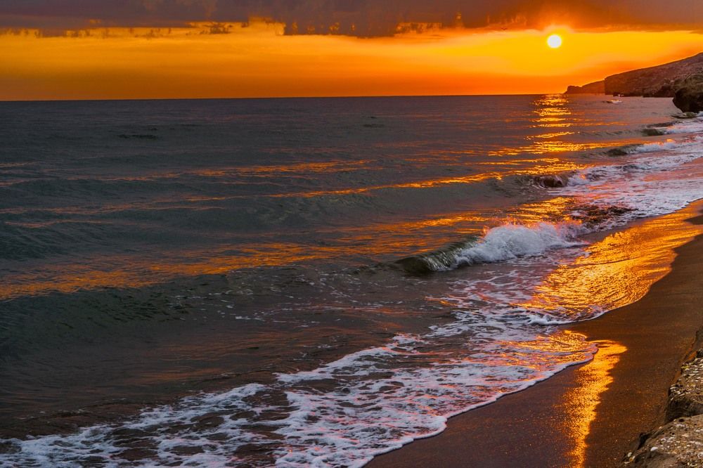 просыпается заря