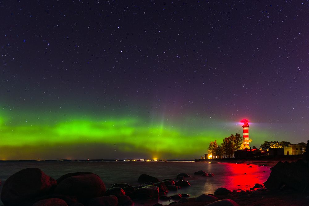 Шепелёвский маяк в свете северного сияния