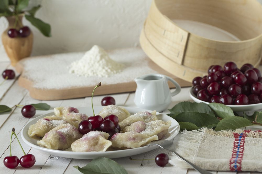 Вареники с вишней