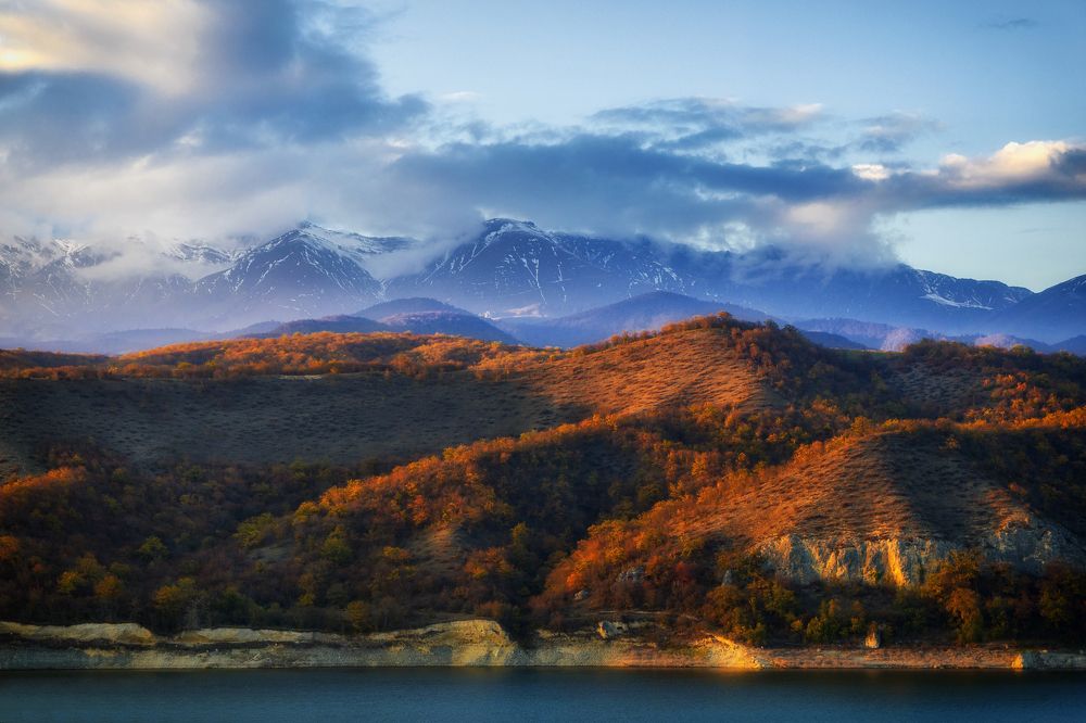 Зима спускается с гор