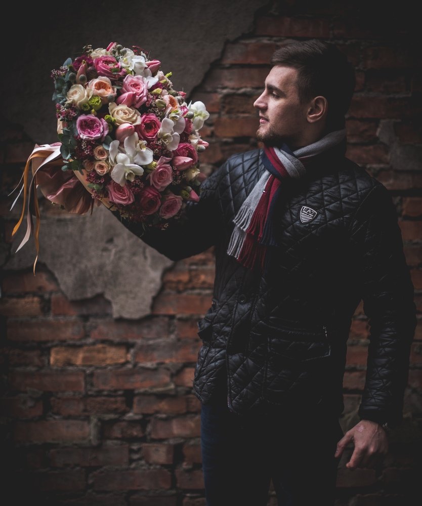 Дарите женщинам цветы