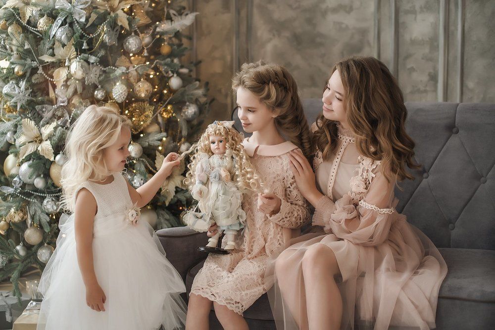 Три сестры.