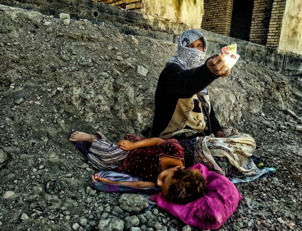 Попрошайка