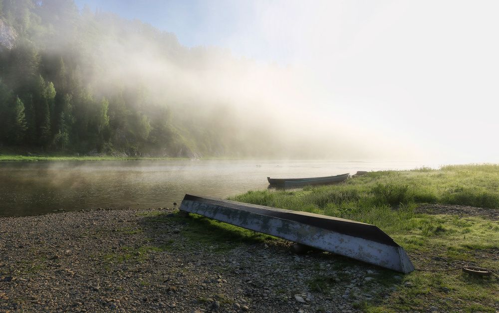Ранний час, туманы тают...