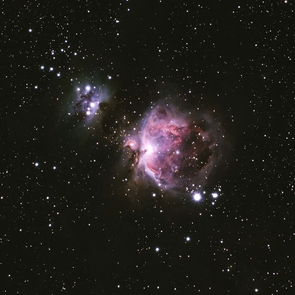 Orion nebula (M42) and Running Man nebula (NGC 1977)