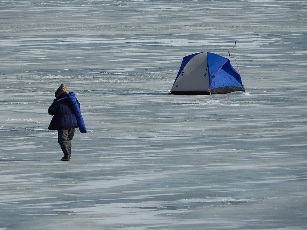 По тонкому льду