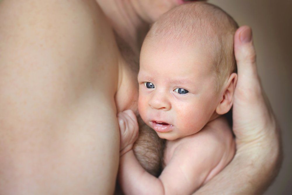 под папиным крылом