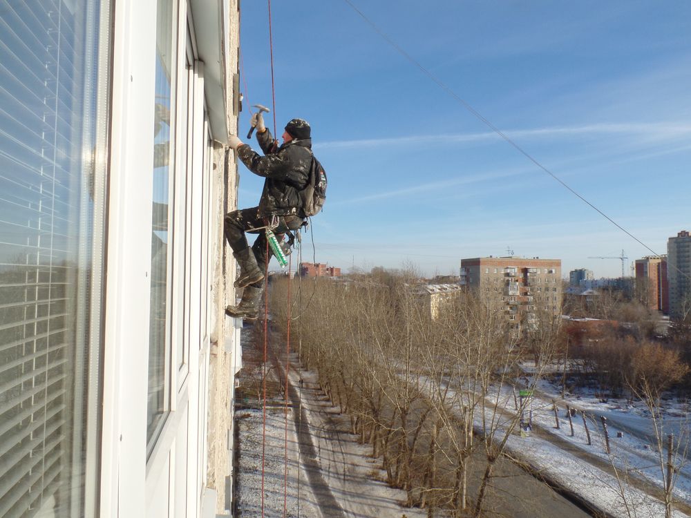 Работа промышленного альпиниста