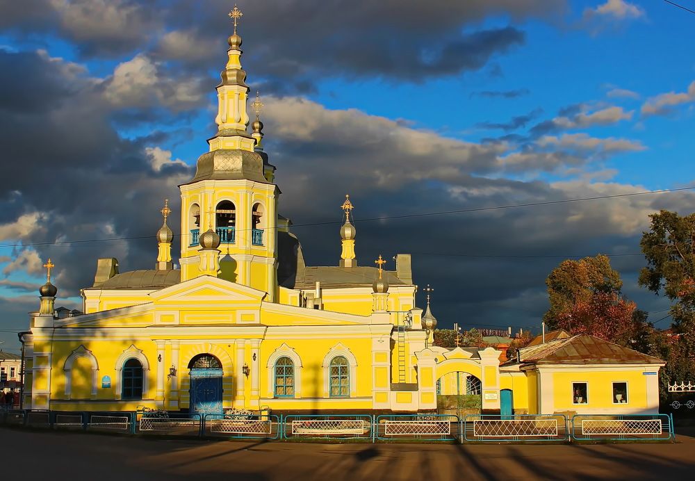 Озарённая солнцем.