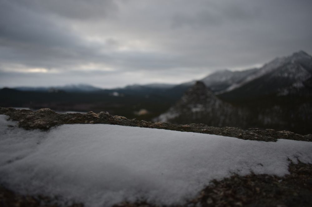 На вершине.