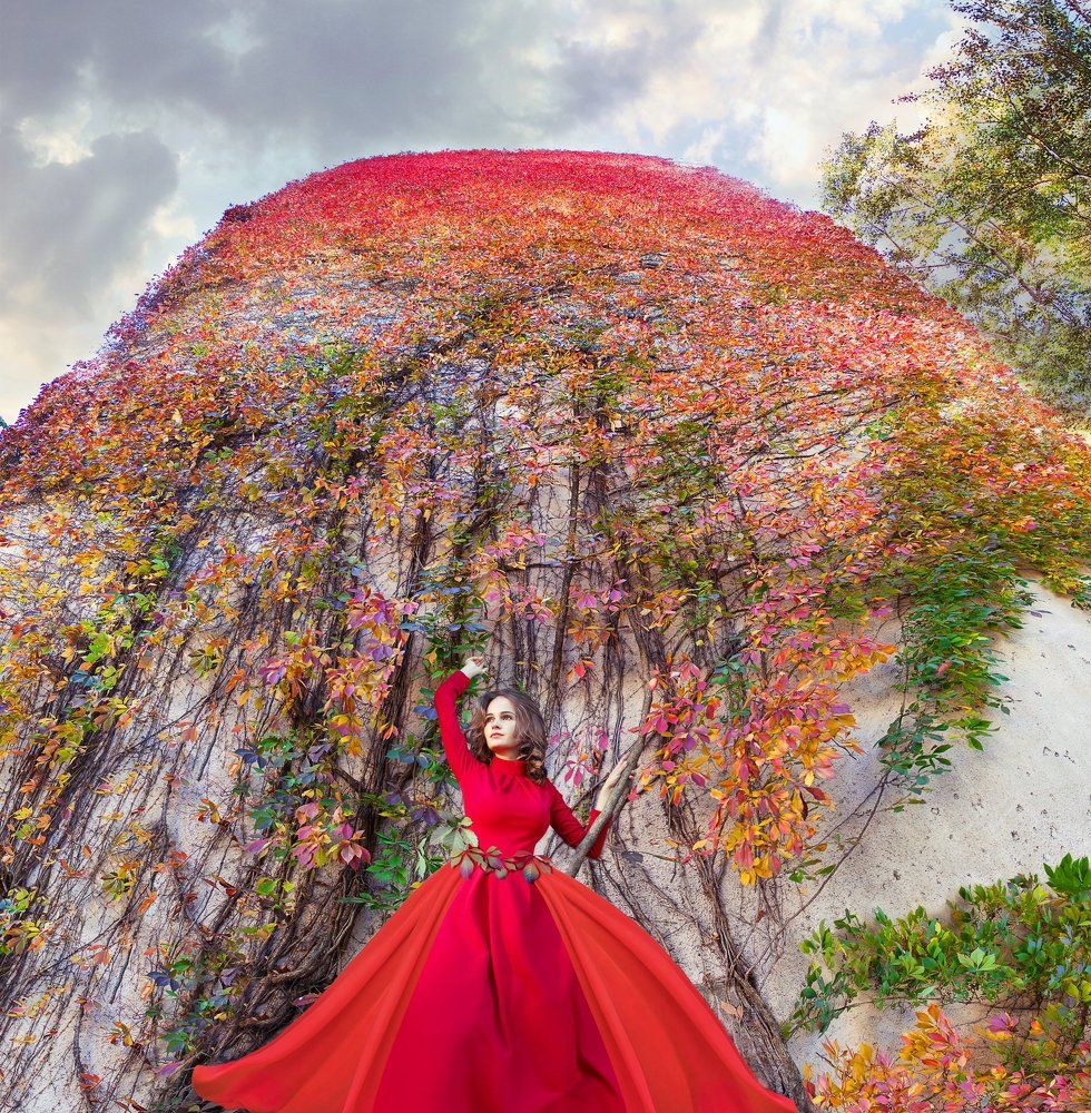 Девушка в красном