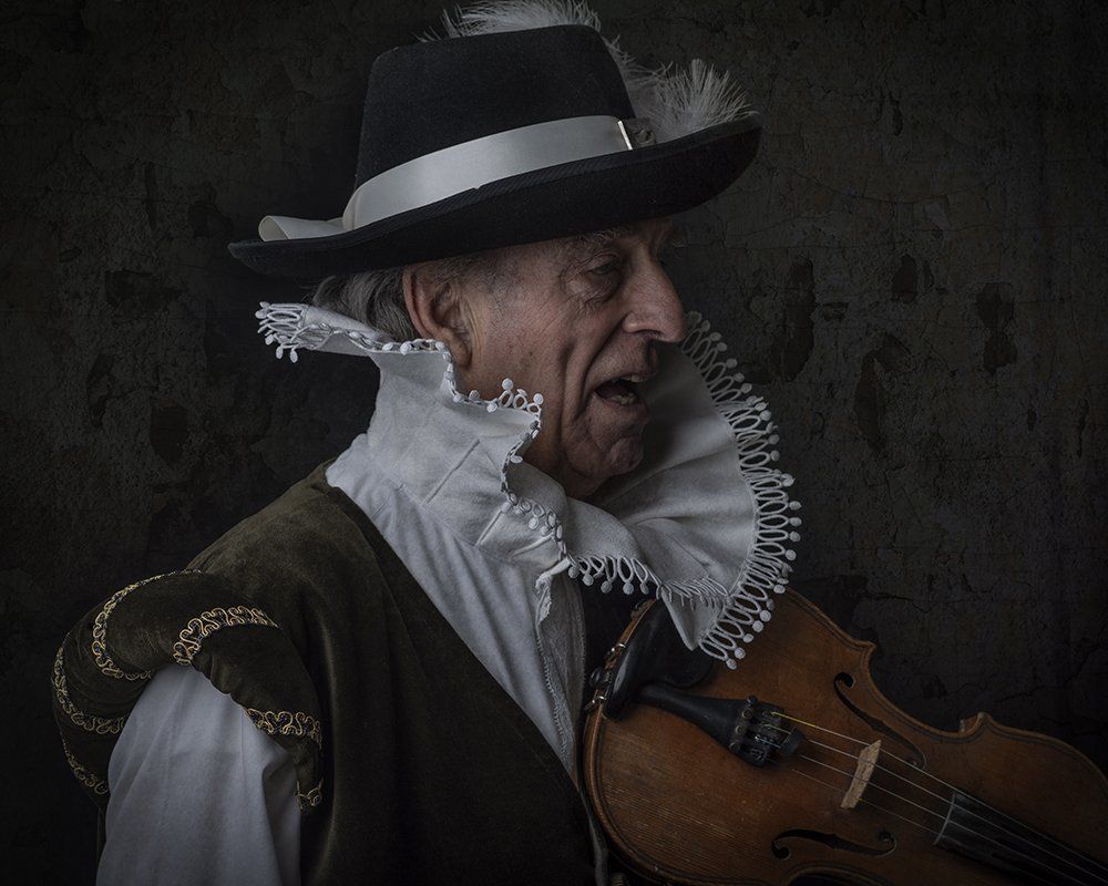 Theo the violinplayer