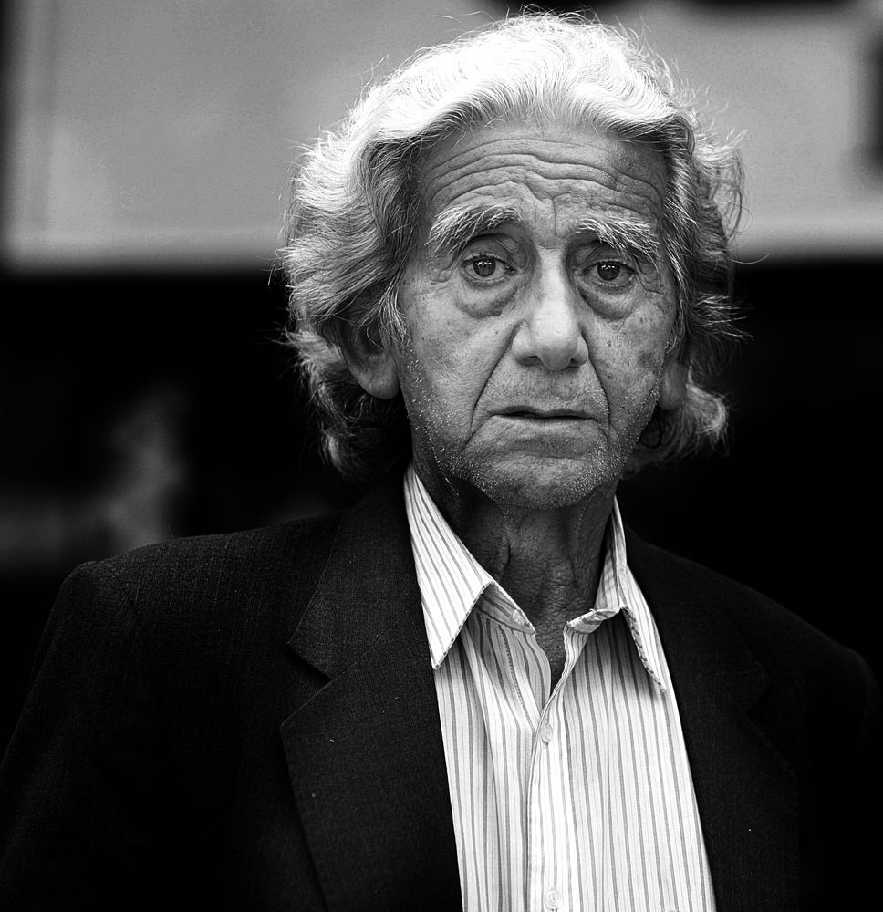 Уличный музыкант