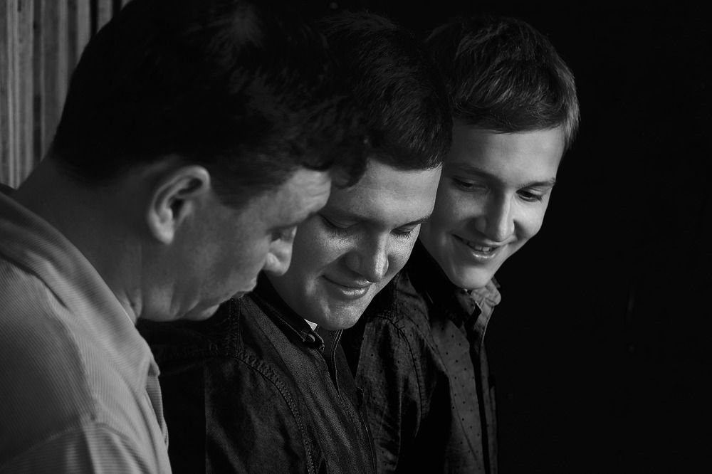 отец с сыновьями