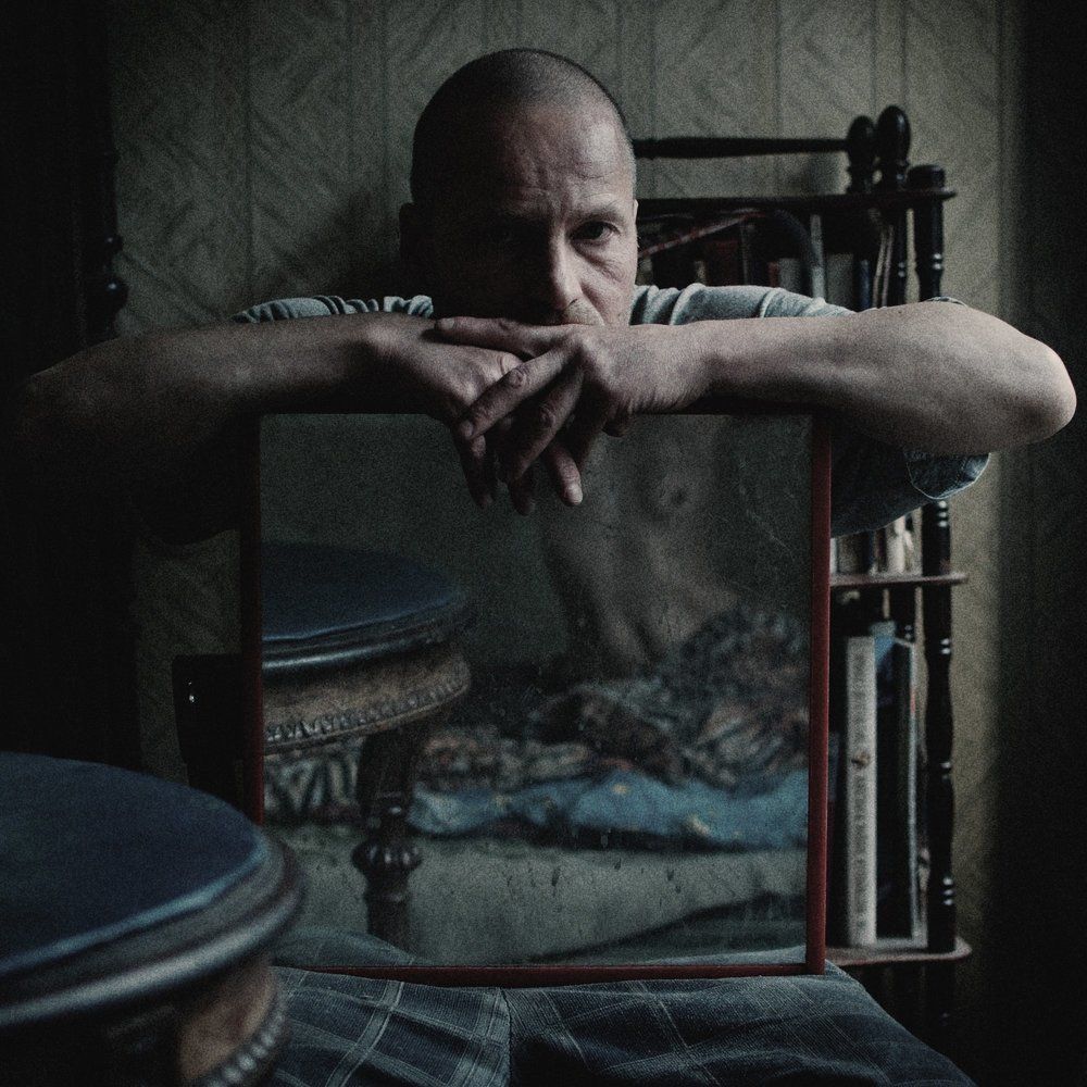 Портрет с зеркалом