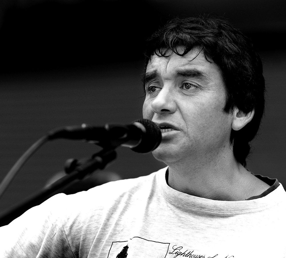 Уличный бард