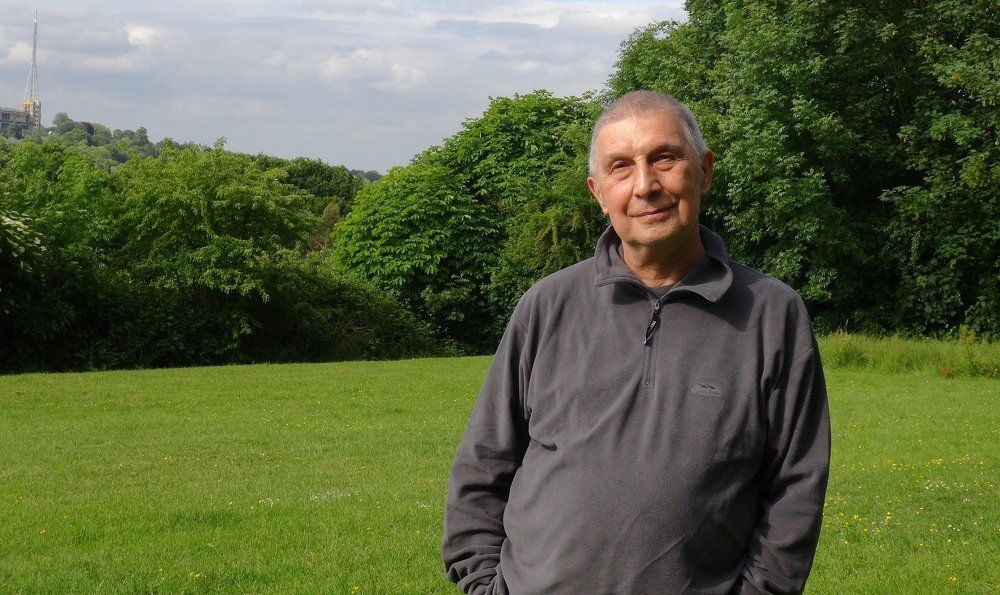 Портрет в интерьере английского парка