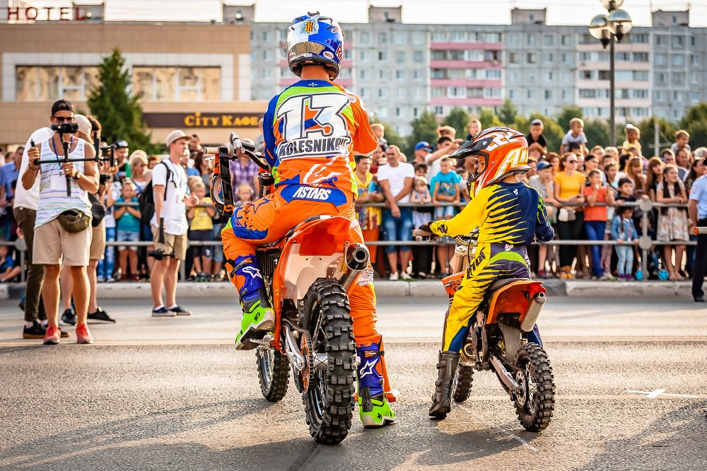 Преемственность поколений