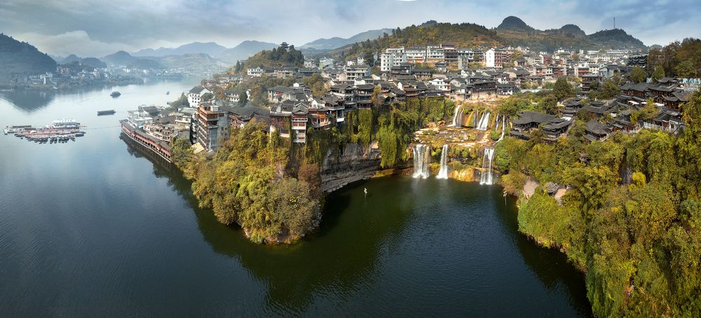 Город Поднебесной...