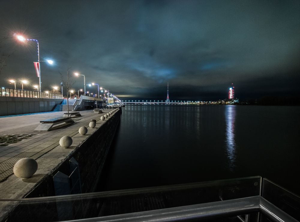 Ночной пейзаж у берегов Даугавы