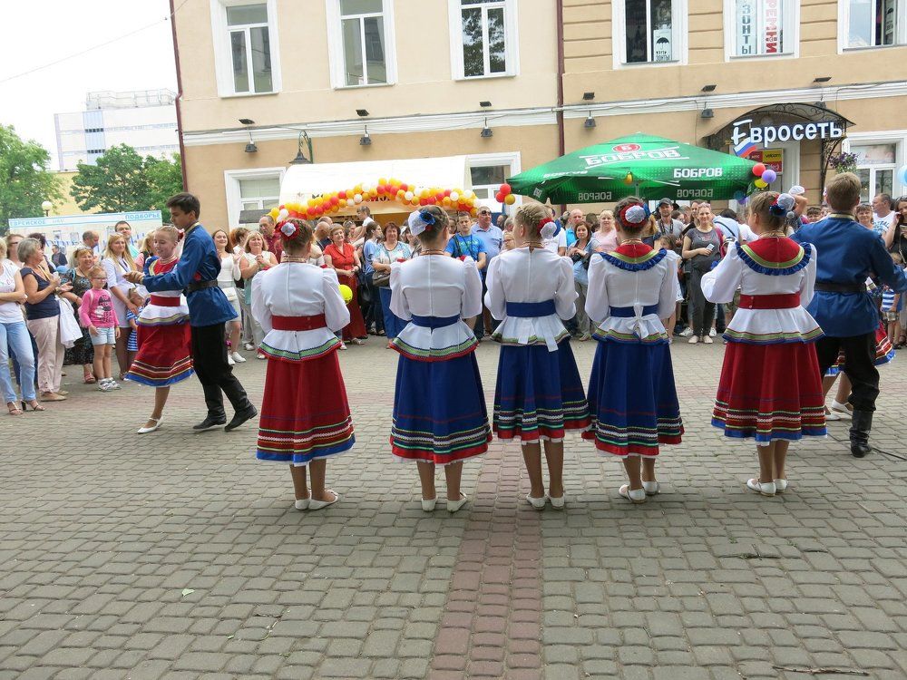 Перед танцем.