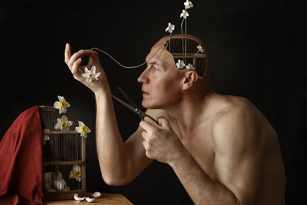 нарцисс-иллюзия взаимности