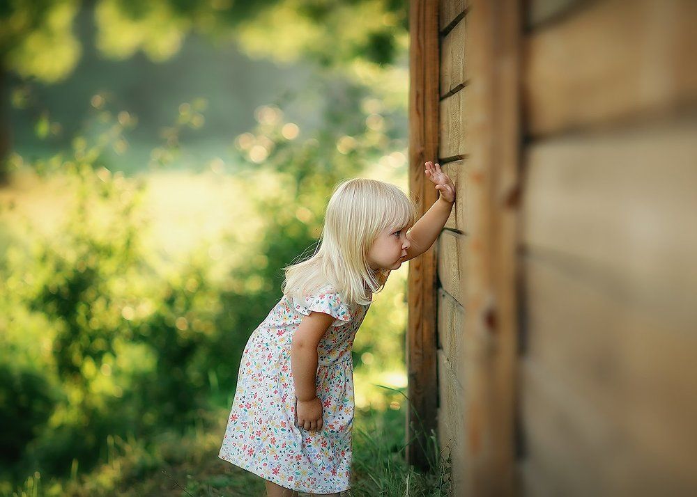 подсматривая