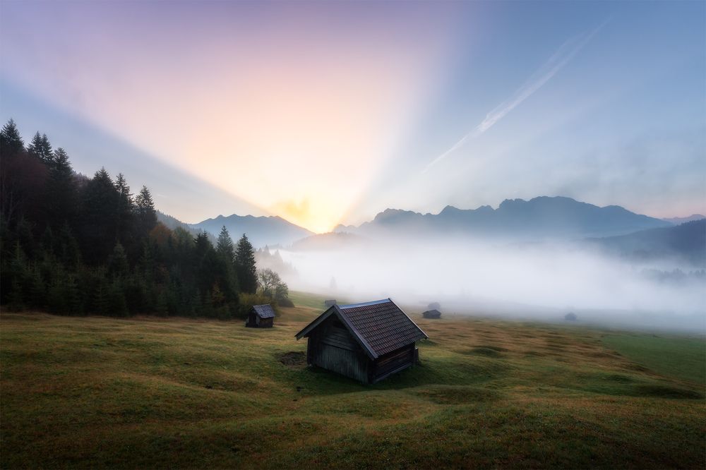 Гномы за горой открыли сундук с золотом