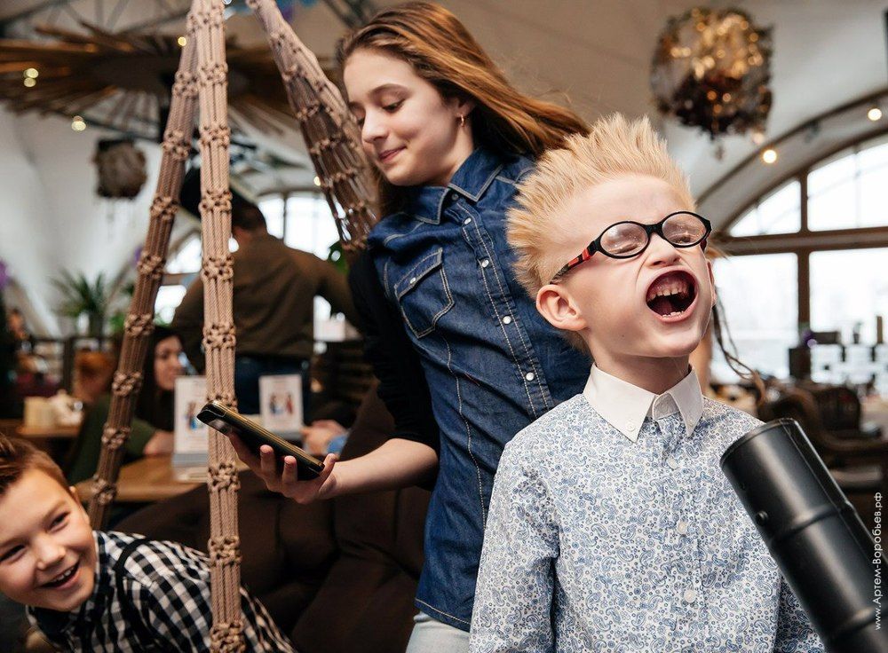 Праздник в разгаре)