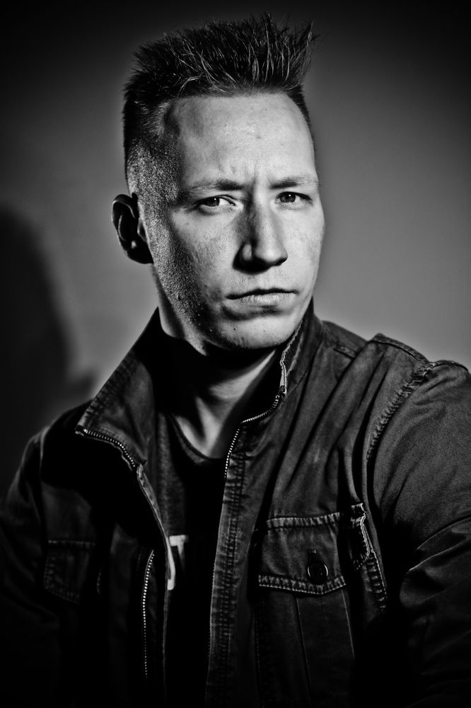 "Рок-н-ролл мертв, а я ещё нет"