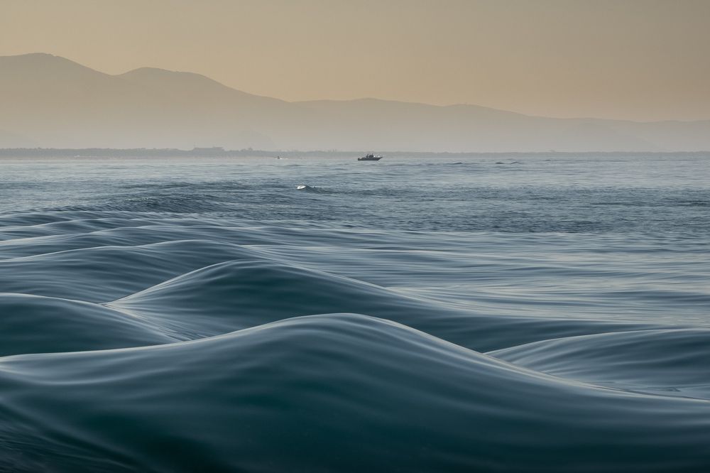 Morphing sea surface