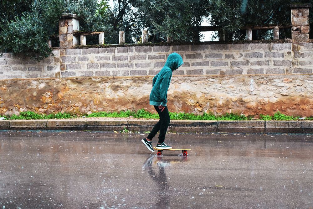 sking in the rain