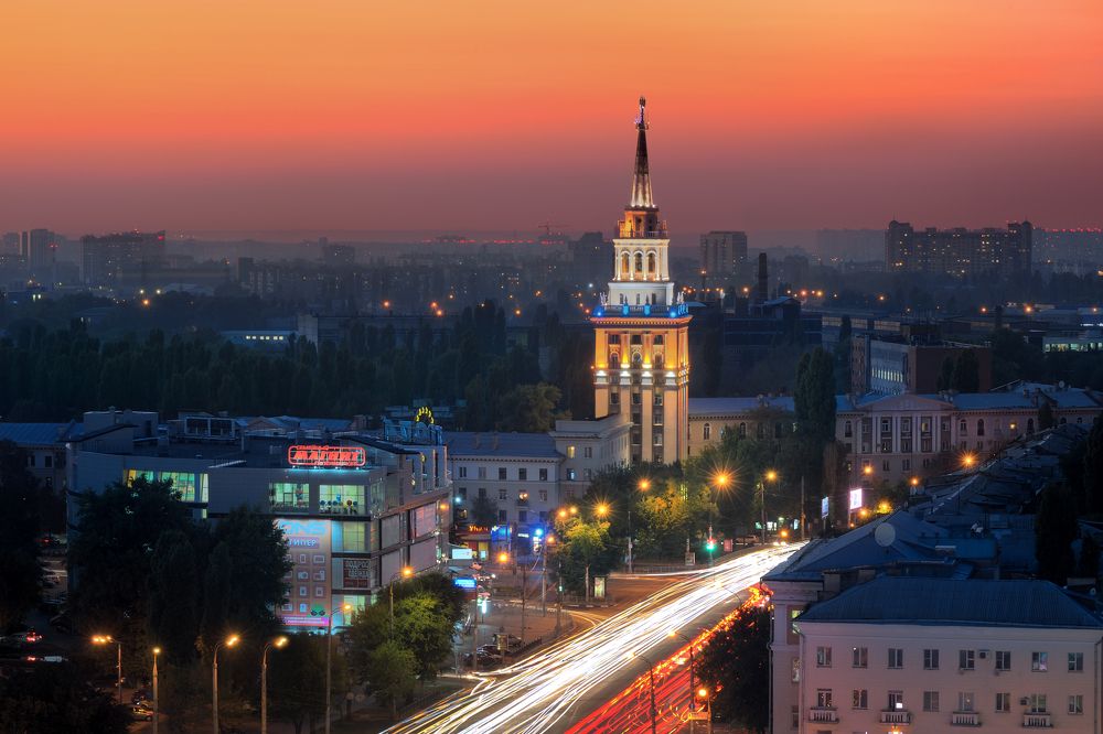 Сталинская высотка со шпилем