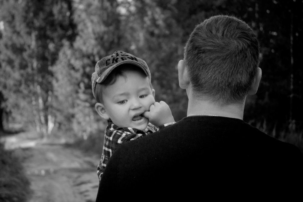 как за каменной стеной