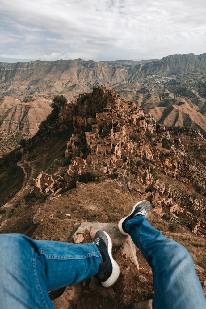 Руины под ногами