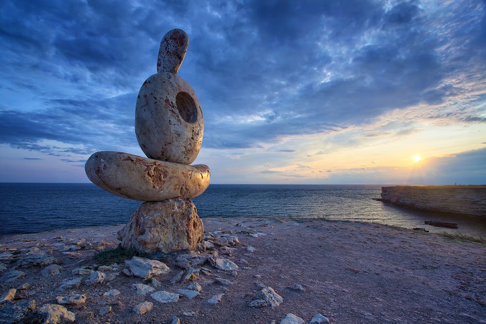 Философия камня и моря.