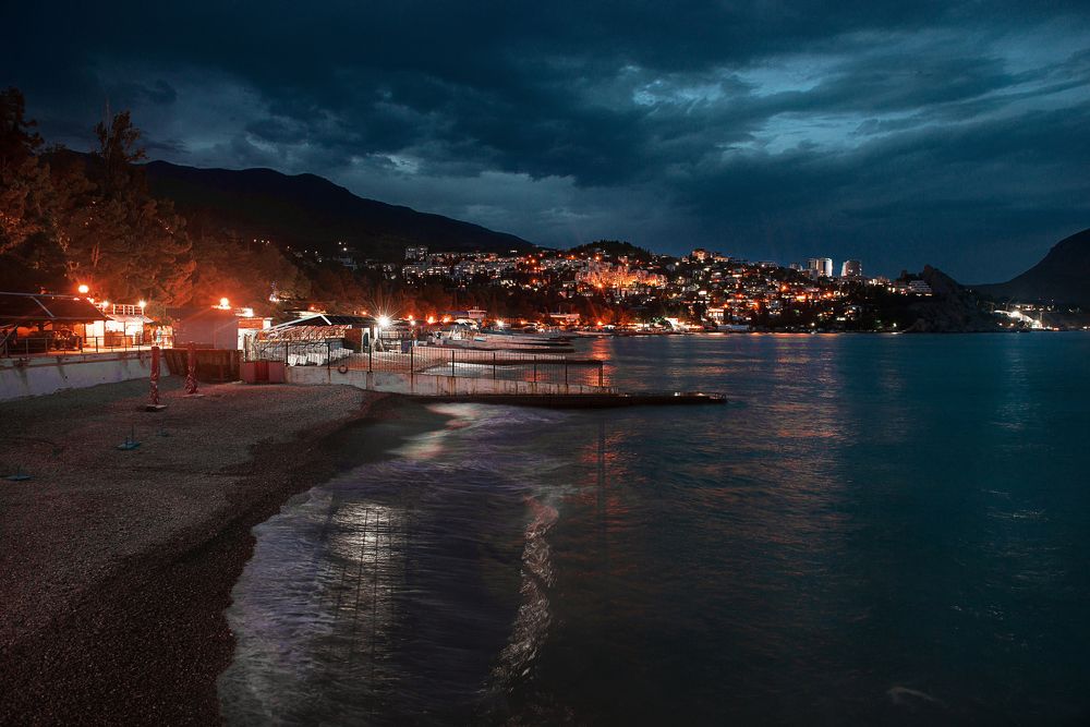 Вечер в Крыму