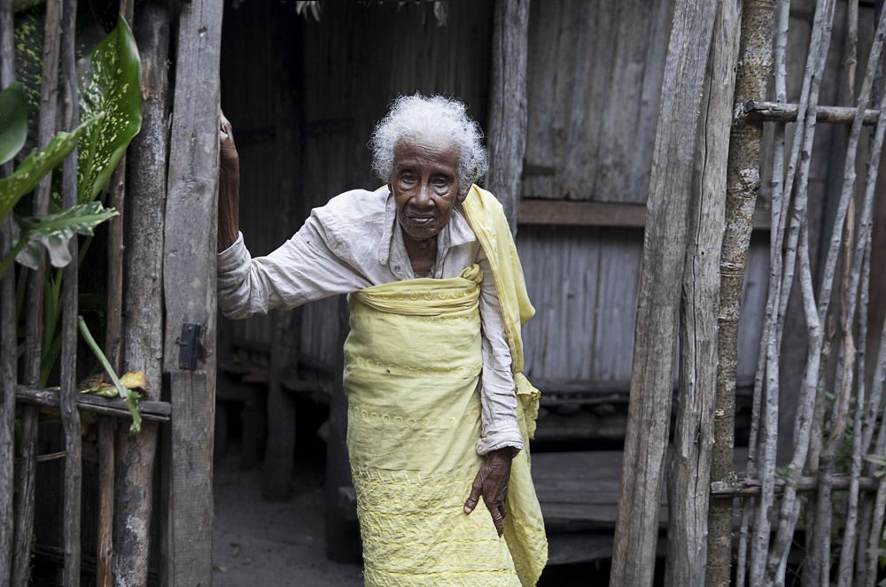 Моя бабушка курит трубку